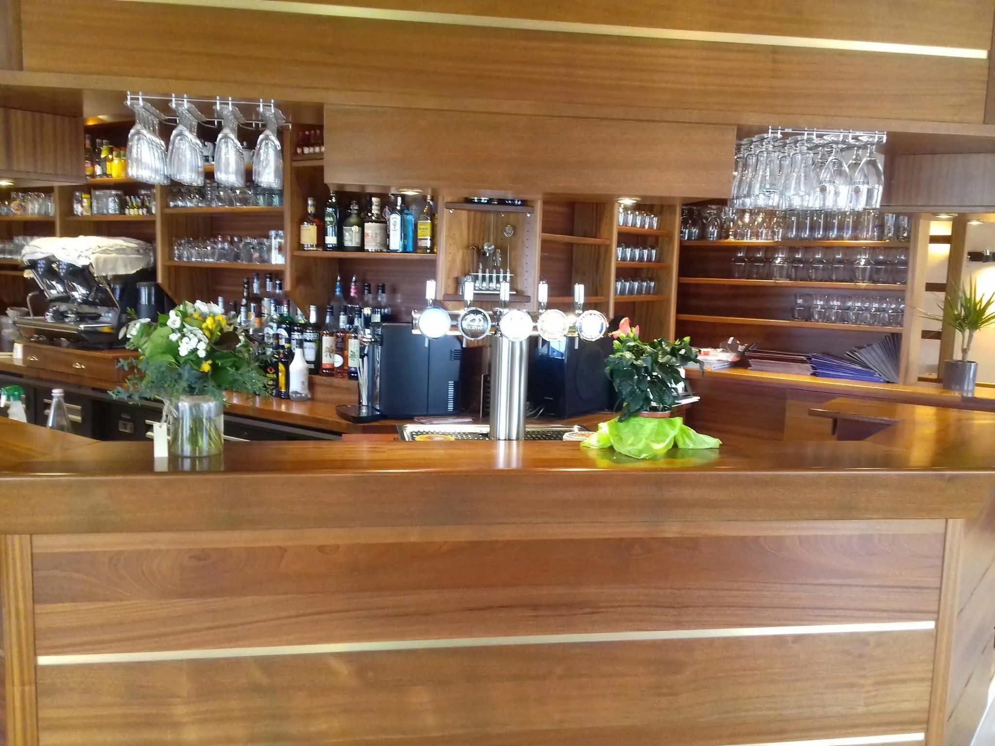 Le bar du Lak Atao