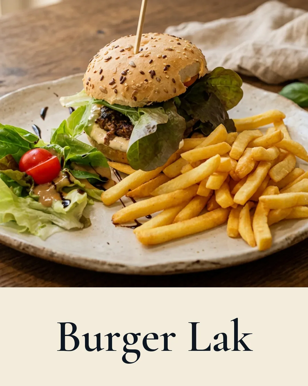 Burger Lak servi avec frites maison
